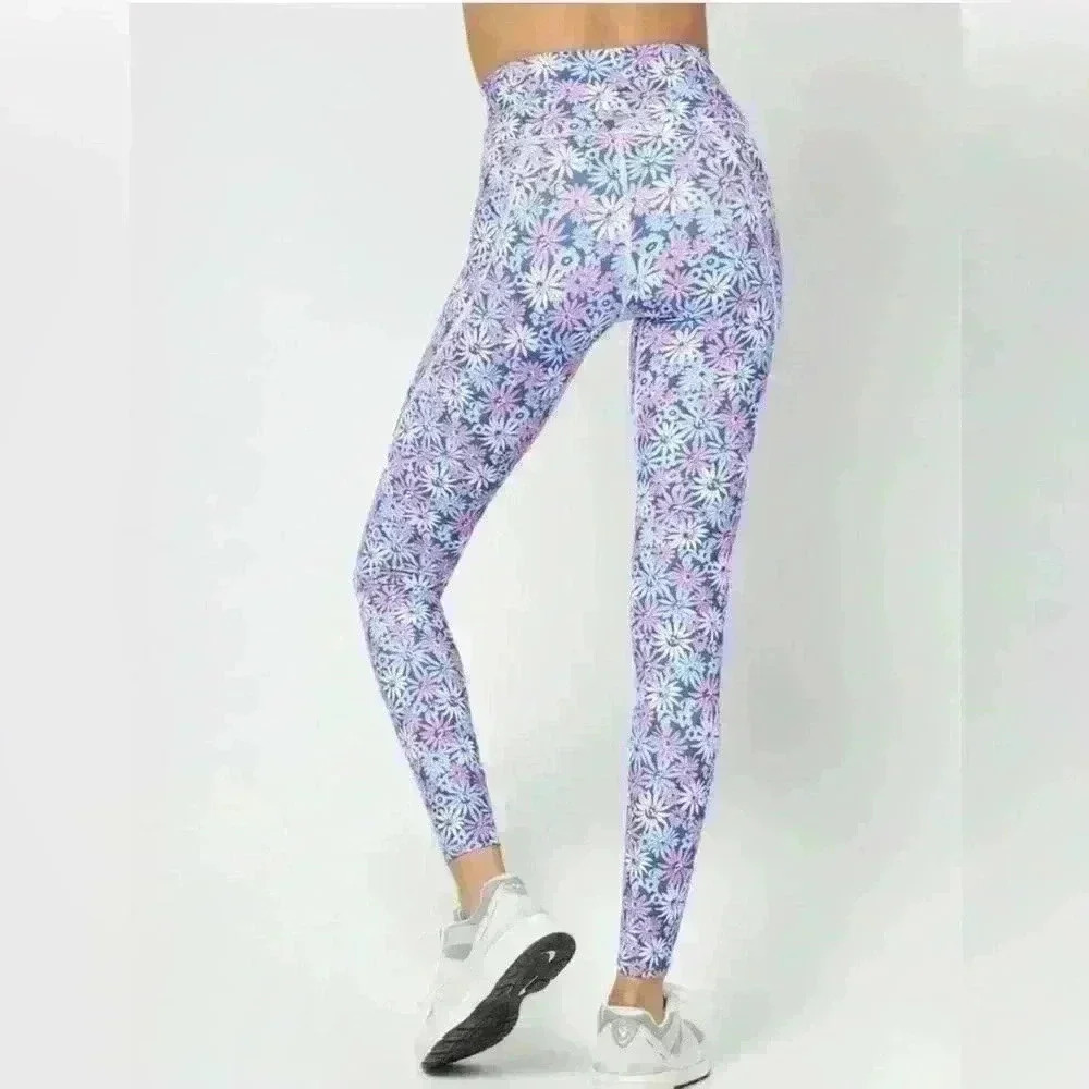 L*SPACE active Set! High Rise Leggings and underwire Bra Oopsie Daisy - Picture 4 of 14